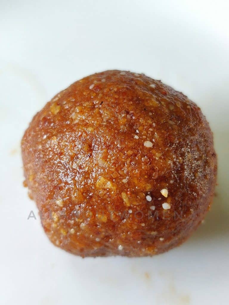 Dry fruit Ladoos