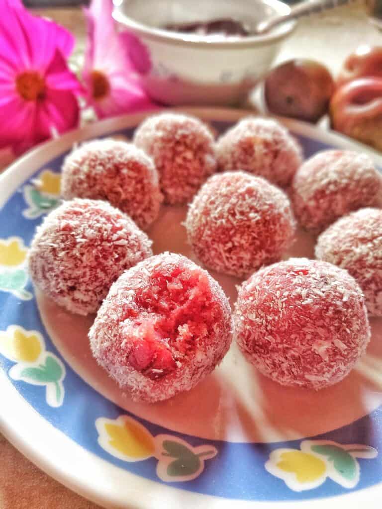 Desiccated coconut Ladoos with Plum flavour